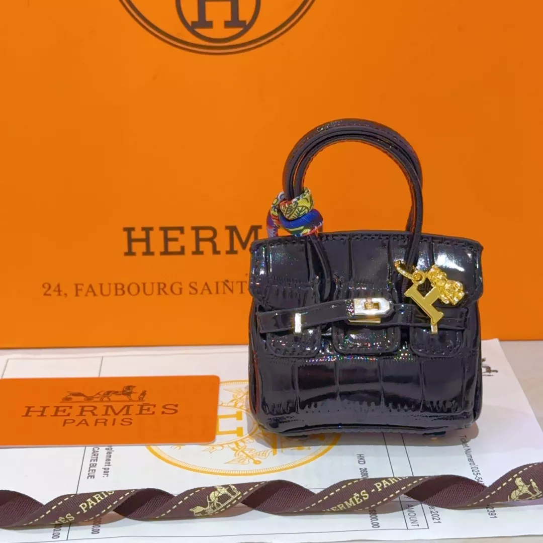 hermes key holder and boucle de sac s_12b06224